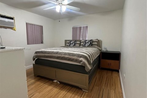 Casa en alquiler en Miami Gardens, Florida, 2 dormitorios, 73.11 m2 № 2153906 - foto 7