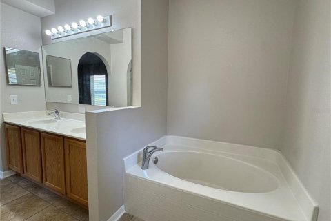 Casa en venta en Winter Haven, Florida, 3 dormitorios, 150.13 m2 № 2102021 - foto 10