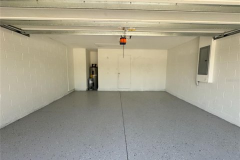 Casa en venta en Winter Haven, Florida, 3 dormitorios, 150.13 m2 № 2102021 - foto 16