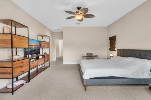 Casa en venta en Dania Beach, Florida, 4 dormitorios, 260.13 m2 № 1950018 - foto 17