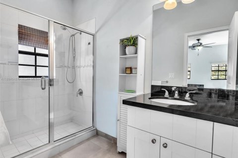 Casa en venta en Dania Beach, Florida, 4 dormitorios, 260.13 m2 № 1950018 - foto 22