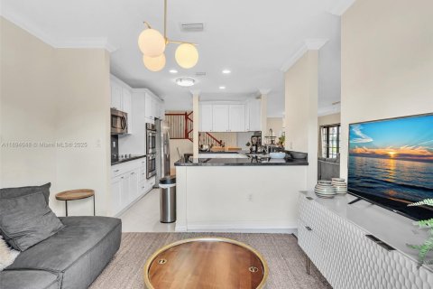 Casa en venta en Dania Beach, Florida, 4 dormitorios, 260.13 m2 № 1950018 - foto 8