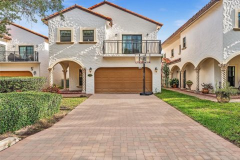 Casa en venta en Dania Beach, Florida, 4 dormitorios, 260.13 m2 № 1950018 - foto 2