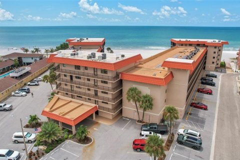 Condo à Redington Shores, Floride, 2 chambres  № 2329353