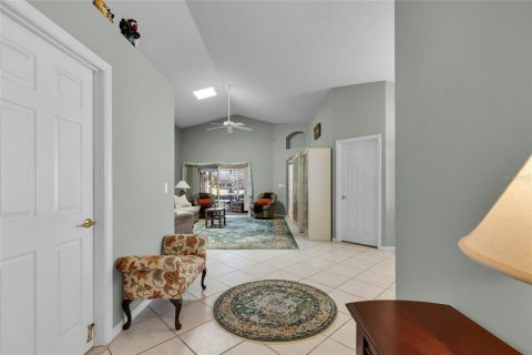 House in Clermont, Florida 3 bedrooms, 166.48 sq.m. № 1720491 - photo 6