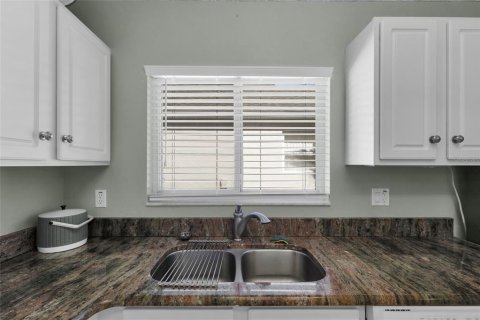 House in Clermont, Florida 3 bedrooms, 166.48 sq.m. № 1720491 - photo 9