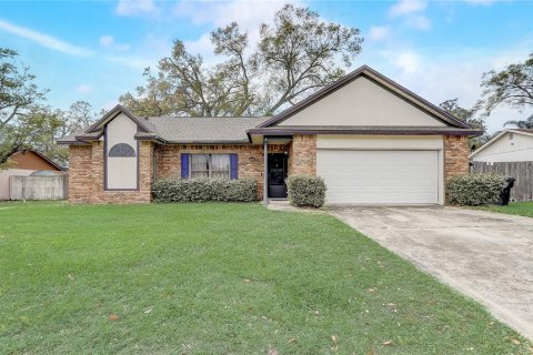 Casa en venta en Orlando, Florida, 3 dormitorios, 121.7 m2 № 1722793 - foto 1