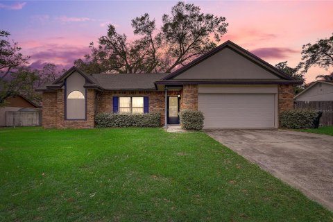 Casa en venta en Orlando, Florida, 3 dormitorios, 121.7 m2 № 1722793 - foto 2