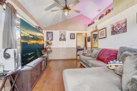 Casa en venta en Orlando, Florida, 3 dormitorios, 121.7 m2 № 1722793 - foto 7