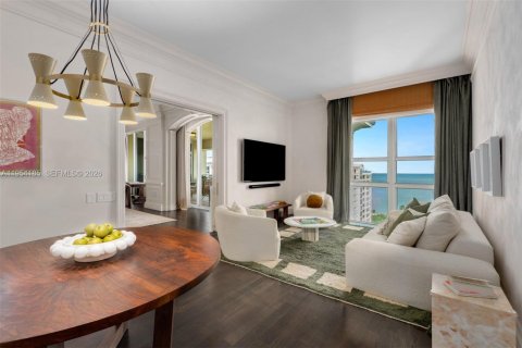 Condominio en venta en Key Biscayne, Florida, 5 dormitorios, 783.63 m2 № 2027185 - foto 17