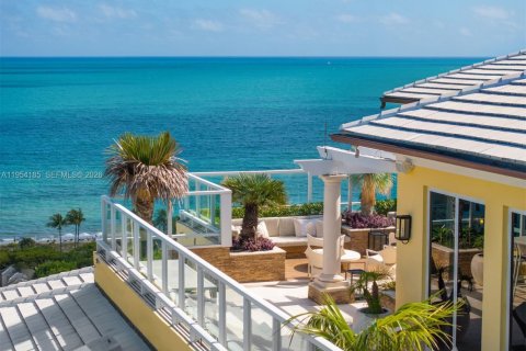 Condominio en Key Biscayne, Florida, 5 dormitorios  № 2027185