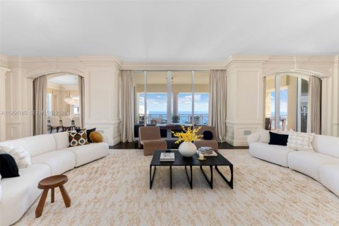 Condominio en venta en Key Biscayne, Florida, 5 dormitorios, 783.63 m2 № 2027185 - foto 4