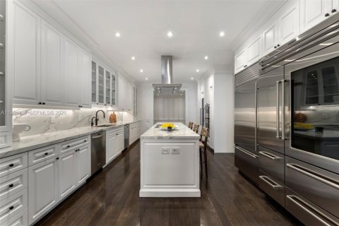 Condominio en venta en Key Biscayne, Florida, 5 dormitorios, 783.63 m2 № 2027185 - foto 18