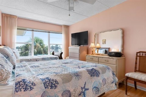 Condo in Longboat Key, Florida, 2 bedrooms  № 1908077 - photo 12