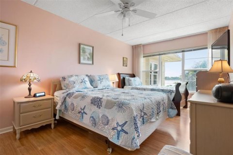 Condo in Longboat Key, Florida, 2 bedrooms  № 1908077 - photo 11