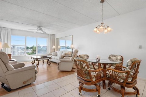 Condo in Longboat Key, Florida, 2 bedrooms  № 1908077 - photo 2