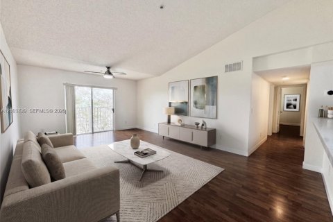 Copropriété à louer à Tamarac, Floride: 2 chambres, 87.24 m2 № 2413326 - photo 5