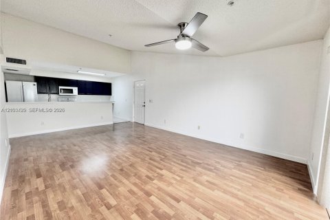 Copropriété à louer à Tamarac, Floride: 2 chambres, 87.24 m2 № 2413326 - photo 6
