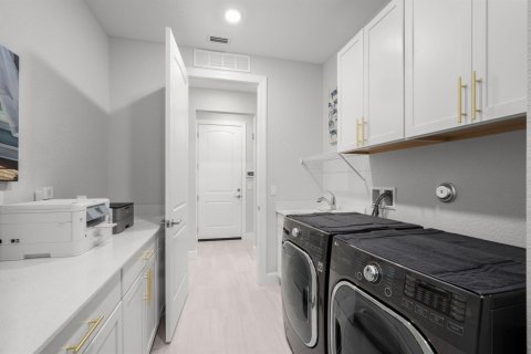 Villa ou maison à vendre à Port St. Lucie, Floride: 3 chambres, 260.87 m2 № 2087149 - photo 18