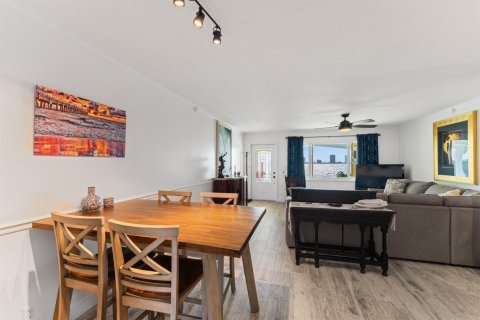 Condominio en venta en North Palm Beach, Florida, 1 dormitorio, 62.43 m2 № 2077781 - foto 17