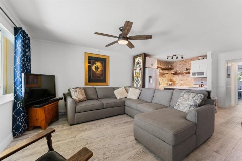 Condominio en venta en North Palm Beach, Florida, 1 dormitorio, 62.43 m2 № 2077781 - foto 8