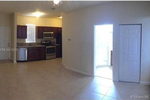 Снять в аренду кондоминиум в Майами, Флорида 74.32м2, № 1992419 - фото 5