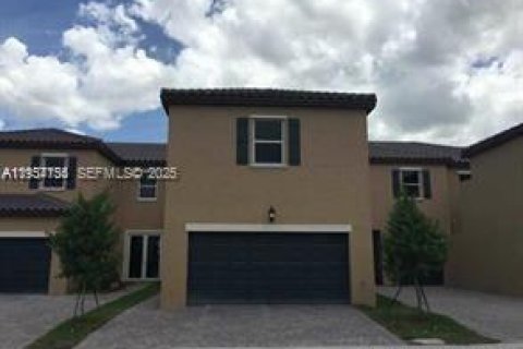 Снять в аренду кондоминиум в Майами, Флорида 74.32м2, № 1992419 - фото 3