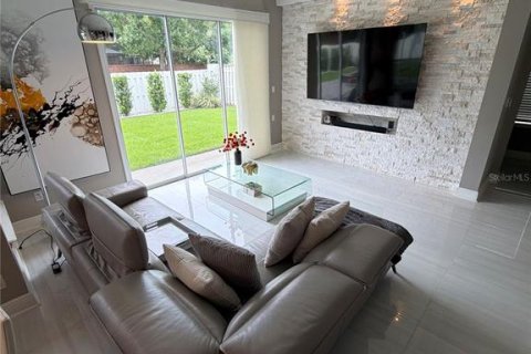 Villa ou maison à vendre à Orlando, Floride: 4 chambres, 221.85 m2 № 2227889 - photo 6