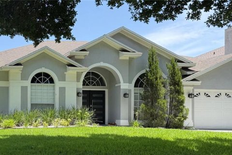 House in Orlando, Florida 4 bedrooms, 221.85 sq.m. № 2227889