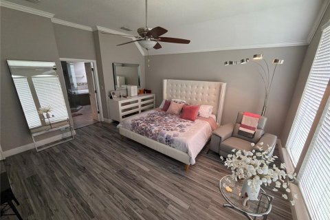 Villa ou maison à vendre à Orlando, Floride: 4 chambres, 221.85 m2 № 2227889 - photo 13