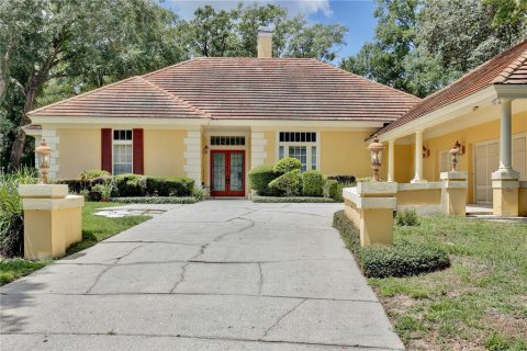 House in Apopka, Florida 5 bedrooms, 394.09 sq.m. № 1876802 - photo 2
