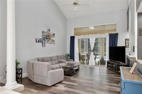House in Apopka, Florida 5 bedrooms, 394.09 sq.m. № 1876802 - photo 4