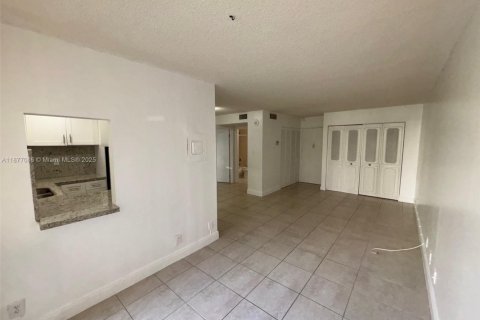 Condominio en alquiler en Sunny Isles Beach, Florida, 1 dormitorio, 59.46 m2 № 1930444 - foto 29