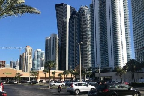Condominio en alquiler en Sunny Isles Beach, Florida, 1 dormitorio, 59.46 m2 № 1930444 - foto 6