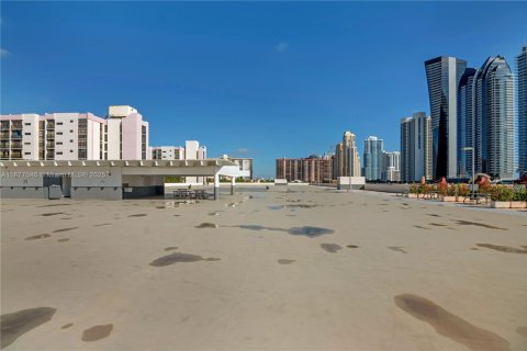 Condominio en alquiler en Sunny Isles Beach, Florida, 1 dormitorio, 59.46 m2 № 1930444 - foto 9