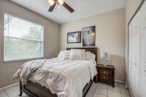 Villa ou maison à vendre à Riviera Beach, Floride: 4 chambres, 249.81 m2 № 2187087 - photo 16