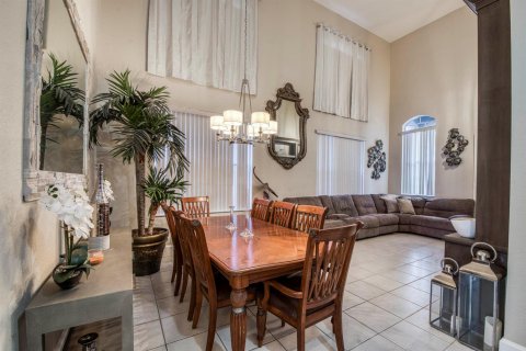 Villa ou maison à vendre à Riviera Beach, Floride: 4 chambres, 249.81 m2 № 2187087 - photo 6