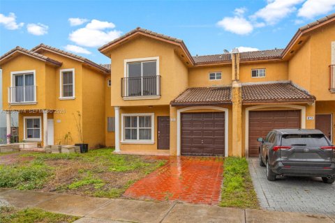 House in Florida City, Florida 3 bedrooms, 141.86 sq.m. № 2020638 - photo 2