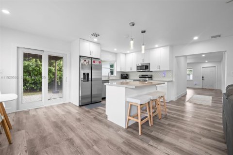 Villa ou maison à vendre à Cutler Bay, Floride: 4 chambres, 162.11 m2 № 1988462 - photo 8