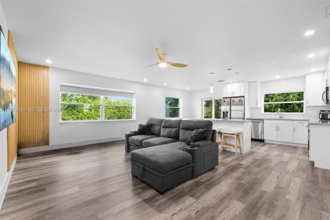 Villa ou maison à vendre à Cutler Bay, Floride: 4 chambres, 162.11 m2 № 1988462 - photo 11