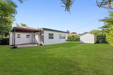 Villa ou maison à vendre à Cutler Bay, Floride: 4 chambres, 162.11 m2 № 1988462 - photo 13