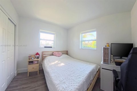 Villa ou maison à vendre à Cutler Bay, Floride: 4 chambres, 162.11 m2 № 1988462 - photo 29