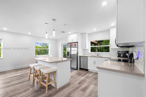 Villa ou maison à vendre à Cutler Bay, Floride: 4 chambres, 162.11 m2 № 1988462 - photo 6