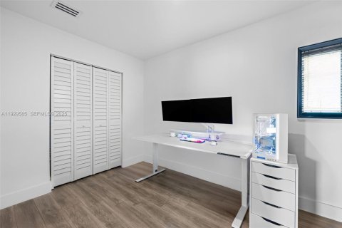 Villa ou maison à vendre à Cutler Bay, Floride: 4 chambres, 162.11 m2 № 1988462 - photo 28