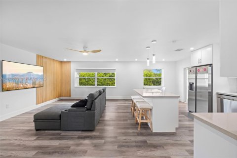 Villa ou maison à vendre à Cutler Bay, Floride: 4 chambres, 162.11 m2 № 1988462 - photo 5