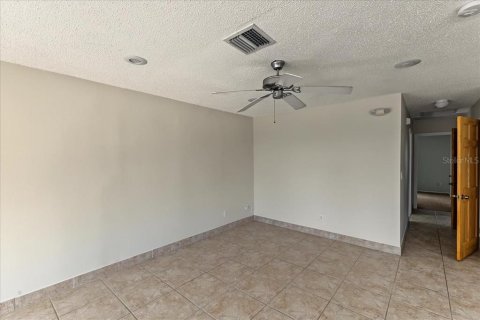 Casa en venta en New Smyrna Beach, Florida, 4 dormitorios, 149.11 m2 № 2386499 - foto 10