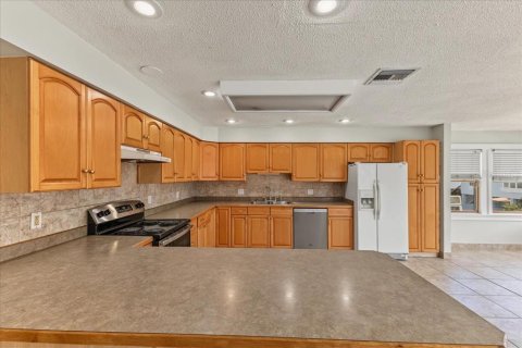 Casa en venta en New Smyrna Beach, Florida, 4 dormitorios, 149.11 m2 № 2386499 - foto 14