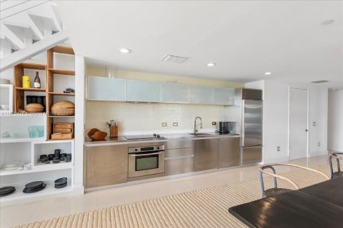 Copropriété à vendre à Miami, Floride: 2 chambres, 177.07 m2 № 1979647 - photo 9