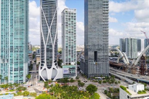 Copropriété à vendre à Miami, Floride: 2 chambres, 177.07 m2 № 1979647 - photo 23