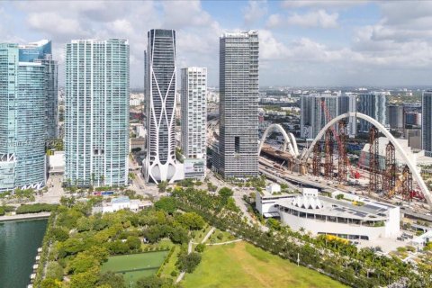 Copropriété à vendre à Miami, Floride: 2 chambres, 177.07 m2 № 1979647 - photo 21